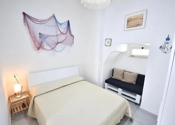 Oda ve Kahvaltı La Nassa 3*